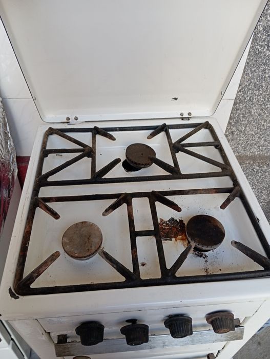 Gaz plita sotiladi