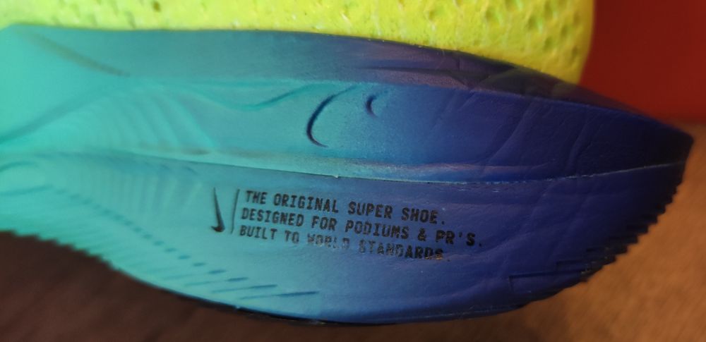 NIKE VAPORFLY 3 cabon номер 43