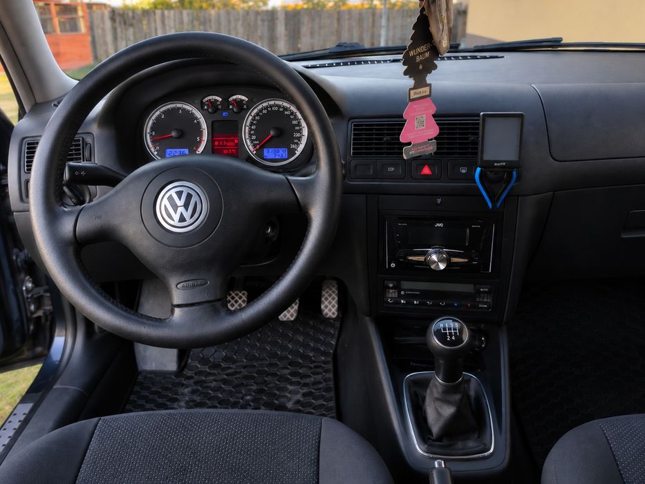 VOLKSWAGEN Golf 2005 — imagine 4
