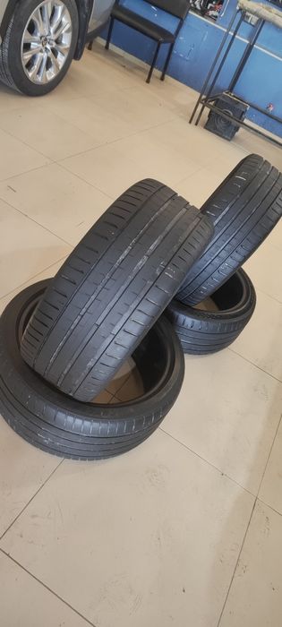 225/40/19- 255/35/19
