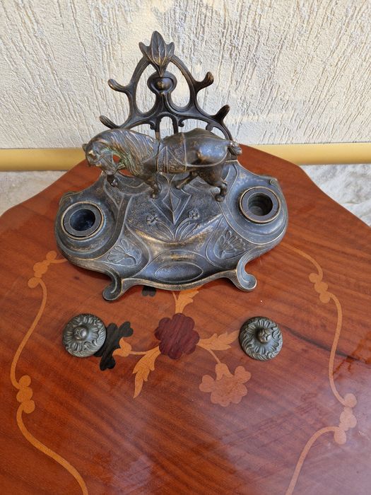 Уникална антикварна бронзова мастилница