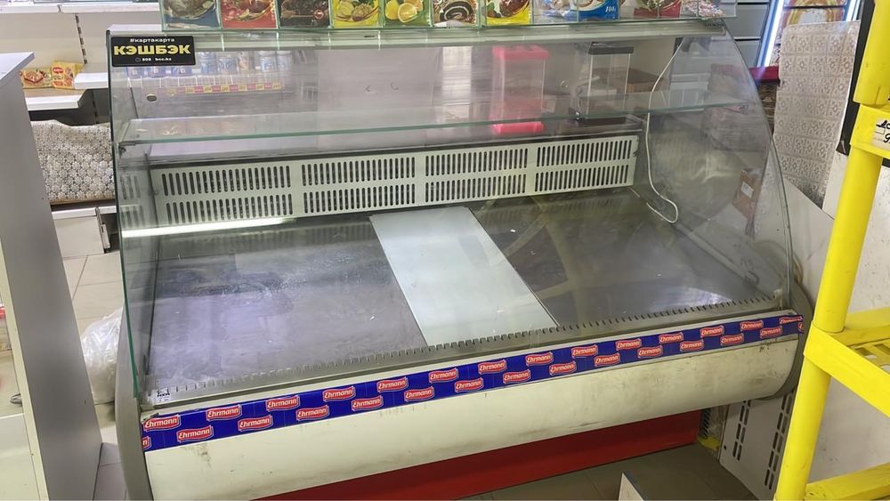 Витрина, холодильник