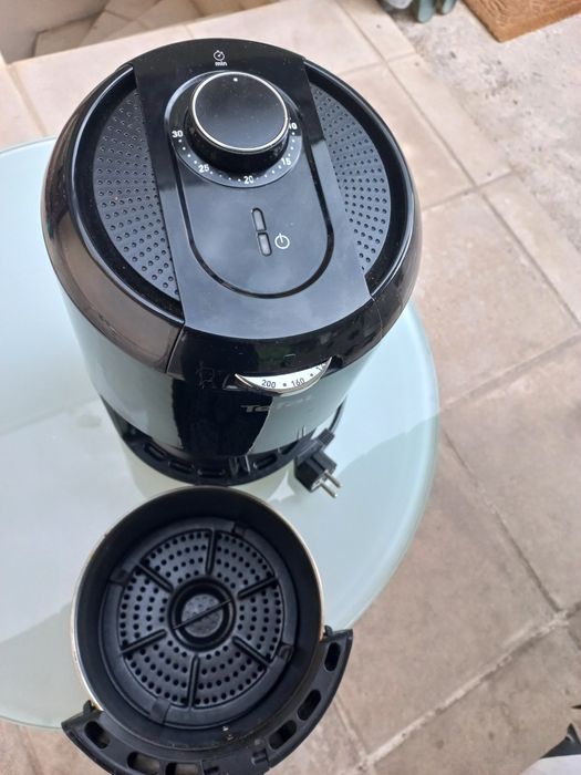 Friteuza cu aer cald AirFrier Tefal