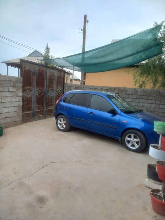 Lada Kalina Sotiladi.