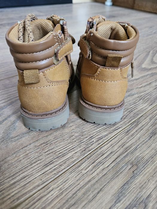 Детски боти Okaidi