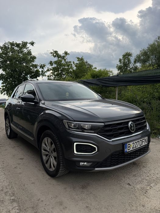 VOLKSWAGEN T-Roc 2019