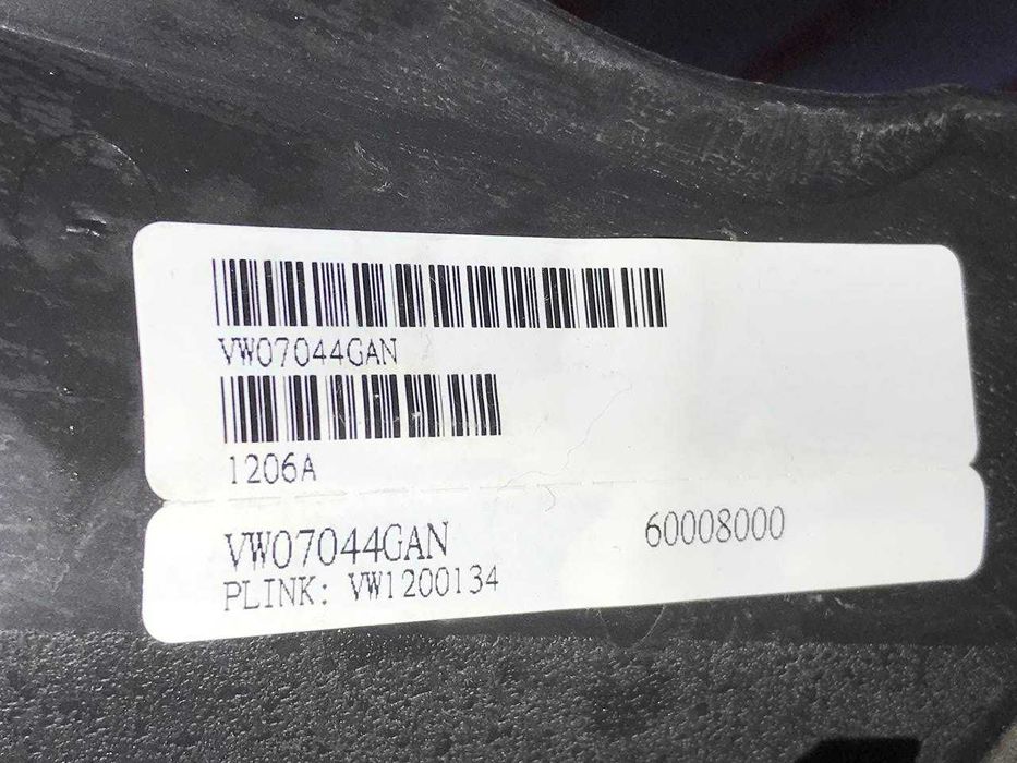 Решетка VW PASSAT (B5+) 01-