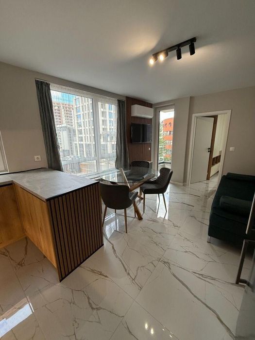 Двустаен апартамент под наем в ж.к. Кръстова вада, 2213350