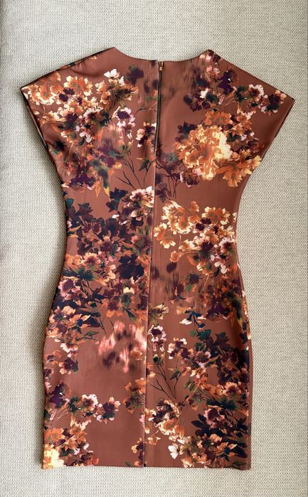 Къса рокля Mango