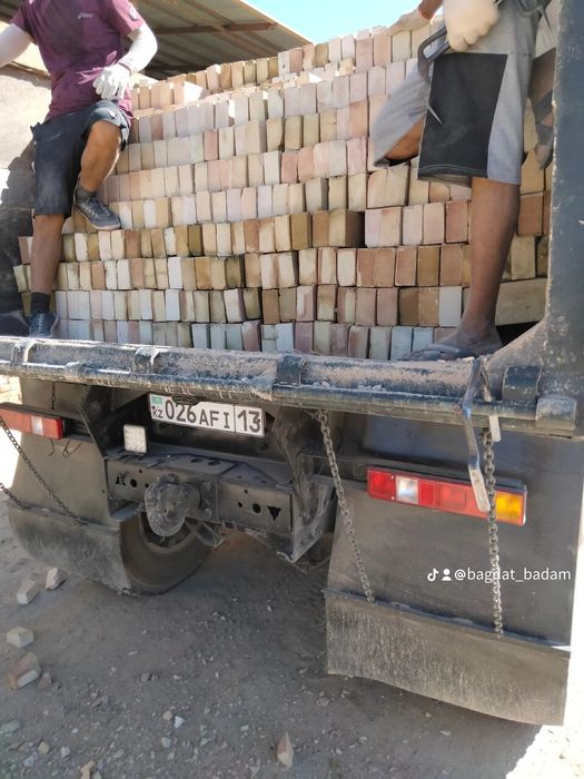 Кирпич жженный бадамский