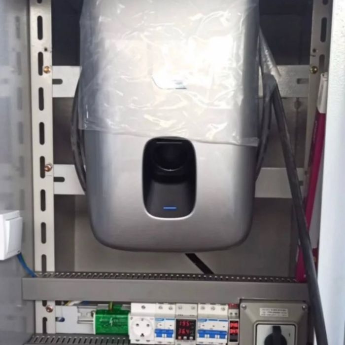 Установка зарядное устройство для Электромобилей.
7квт зарядка установ