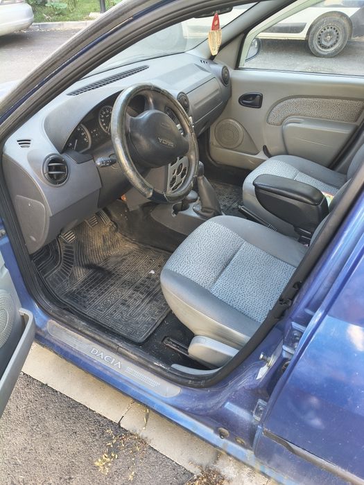 Logan 2005 1.6 mpi