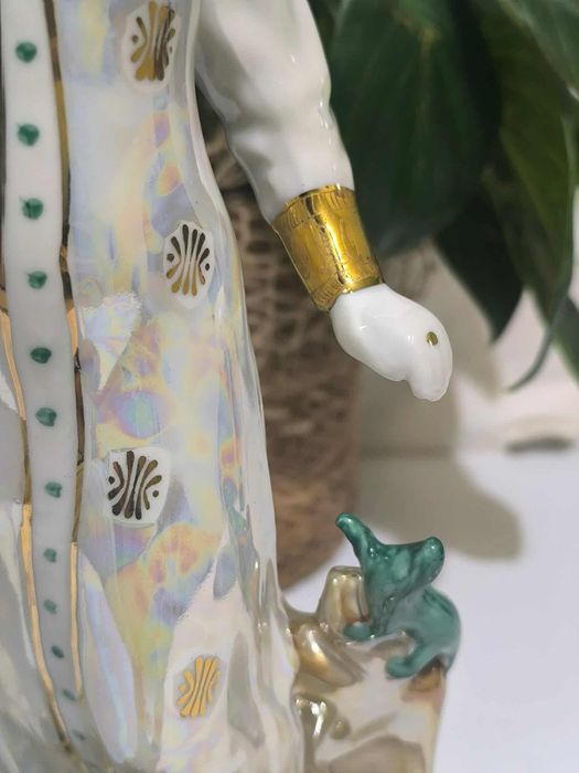 Руски порцелан статуетка Дулево