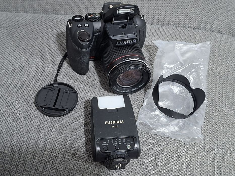 Aparat Fujifilm HS20EXR