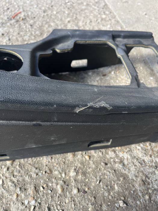 Кожен подлакътник за BMW E60