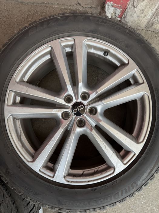 Оригинални джанти Audi в комплект с гуми Bridgestone