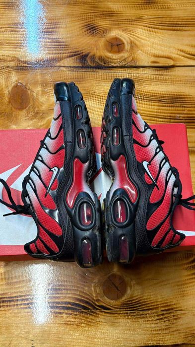 Nike TN Air Max Plus Black Fiery Red