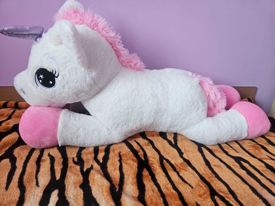 Голям плюшен еднорог
