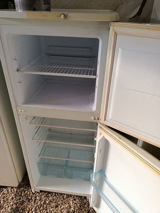 Продам холодильник .