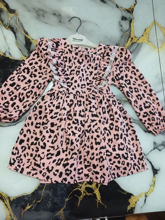 Продам платья для девочки