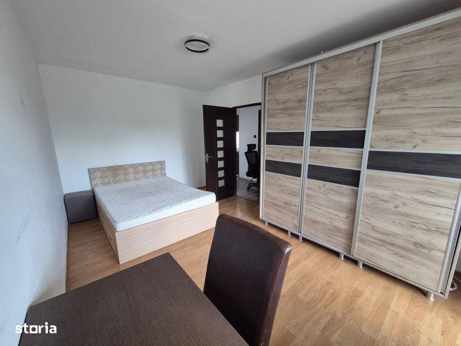 Se oferă spre închiriere apartament 3 camere, 70 mp, mobilat și utilat
