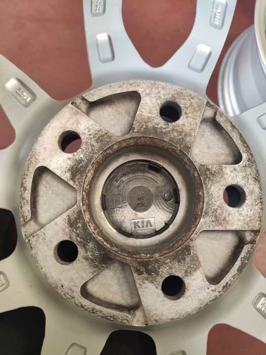18"ки джанти  5x114.3/67.1 оригинални от Kia