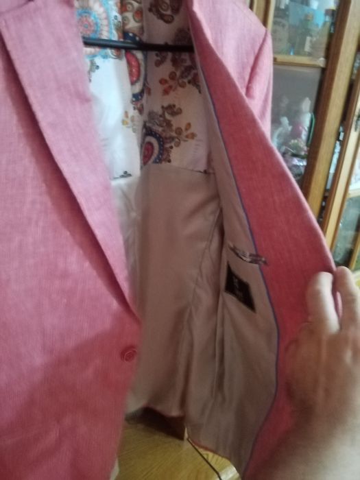 Vând sacou mărimea 50