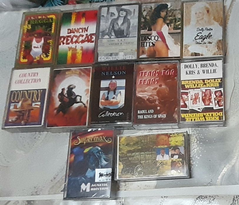 Аудио касети с Кънтри , Реге  и Диско музика