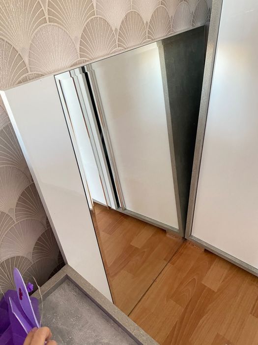 Продам зеркало настенное