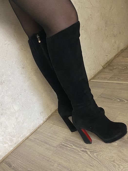 Обувь женская продам.