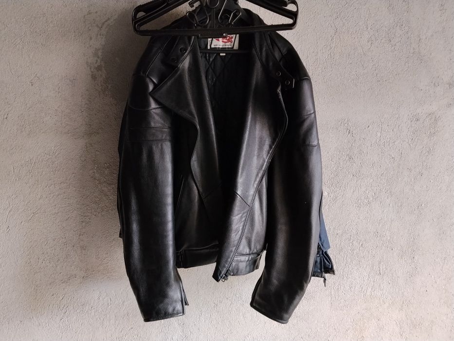 Кожено мото яке.