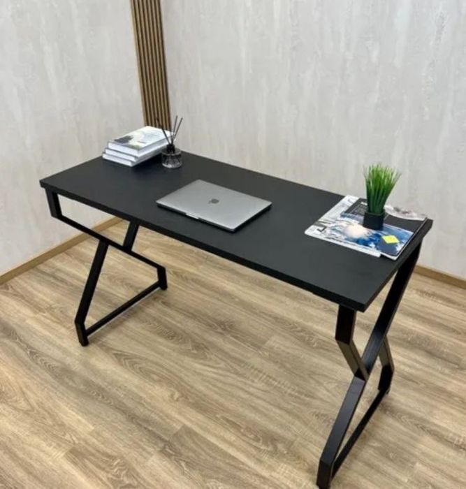 Стол в стиле лофт