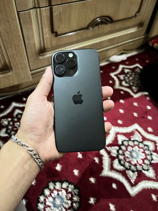 Iphone 16pro max 256 gb srochno sotiladi