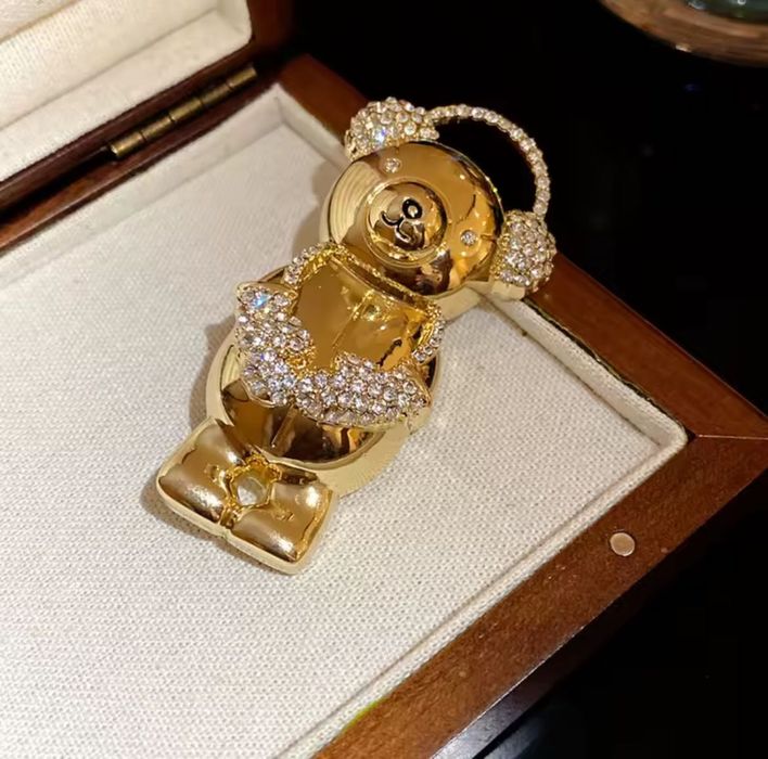 *MaxMara* брошки