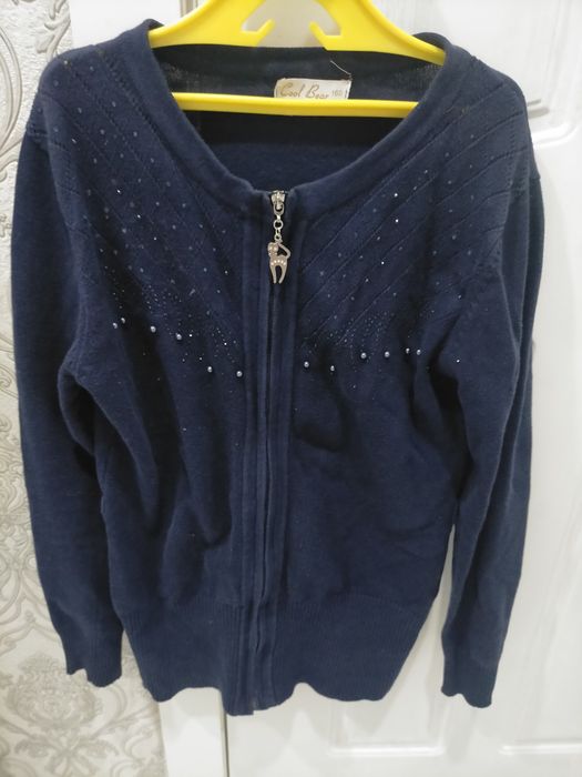 Женские вещи б/у 1000 тенге(торг)