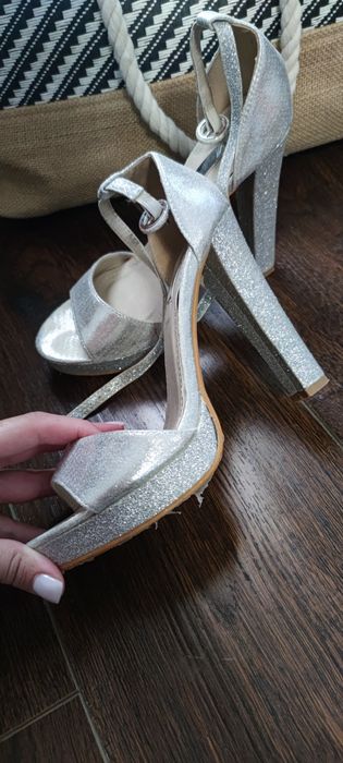 Sandale toc gros măsura 38