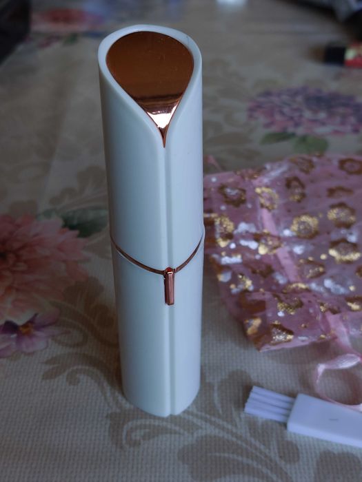 Vand mini aparat de depilat pe baterii