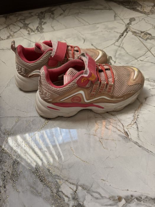 женские 500 тенге по символической цене