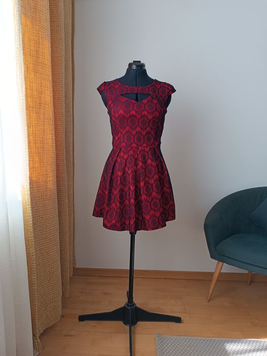 Rochie rosie imprimeu floral