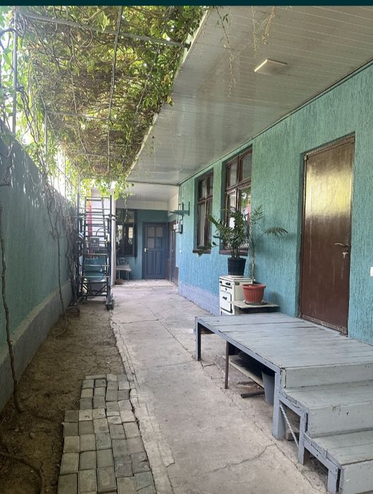 Срочно продается пол дома !!! В районе психбольницы.