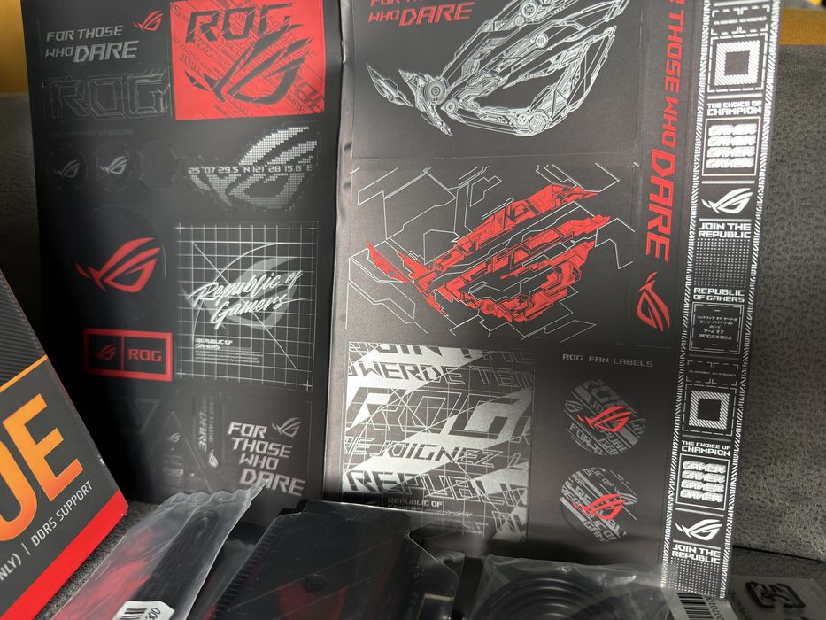 Accesorii ROG CrossHair X670E GENE ROG GEN-Z.2 Voltician Stickere