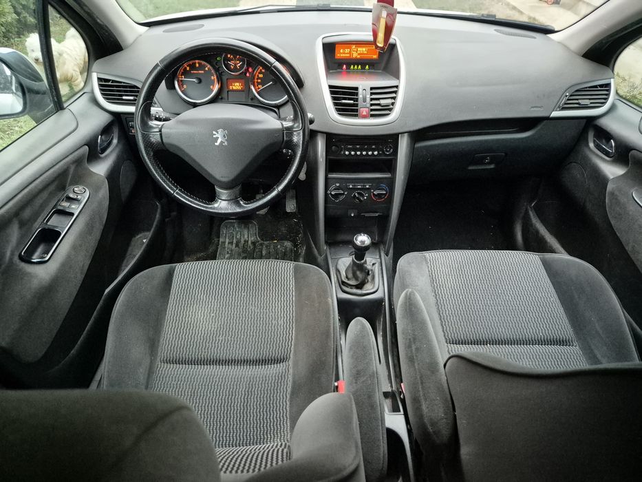 Peugeot 207 1.4 HDI Facelift euro4 cu 76000!!! km