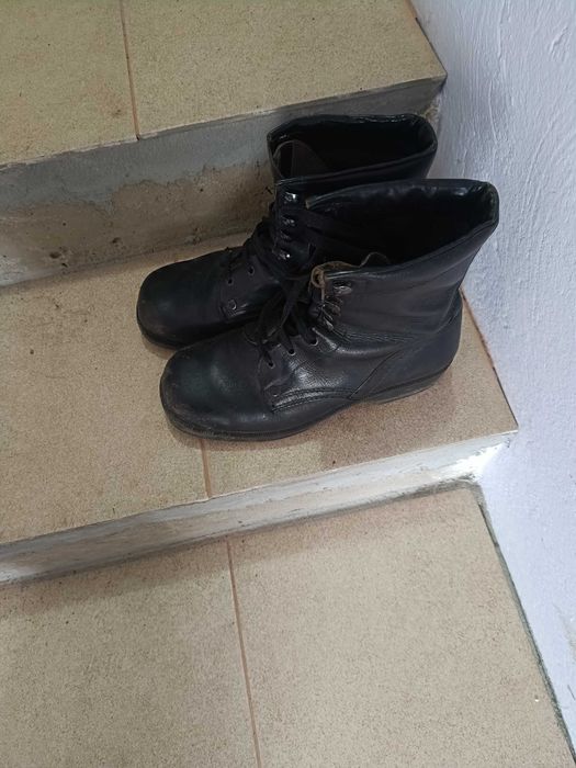 Военни кубинки в добро състояние