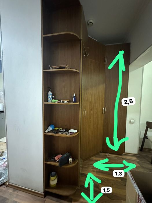 Продам хороший угловой шкаф ЛДСП б/у