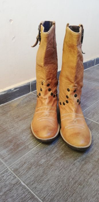 Дамски ботуши от естествена кожа