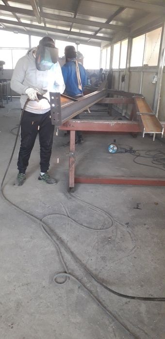 Structuri metalice pentru hala