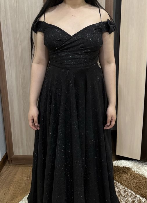 Черное платье вечернее