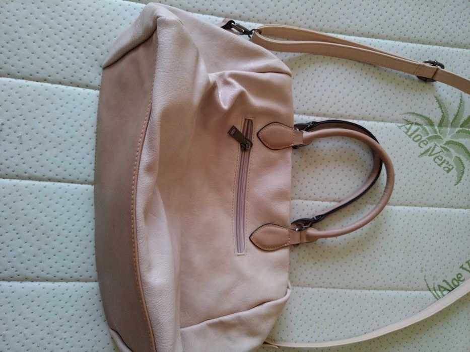 Дамска чанта използвана