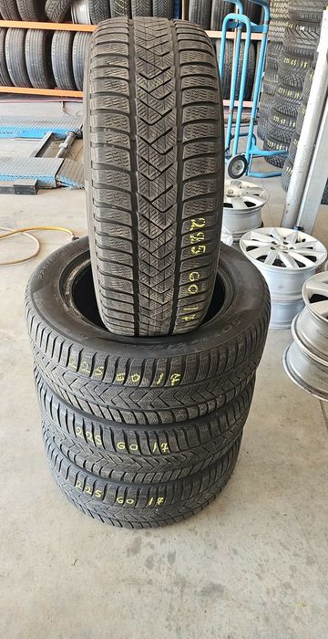 225/60/17цола.Pirelli