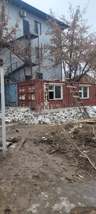 Два спаренных контейнера под дом